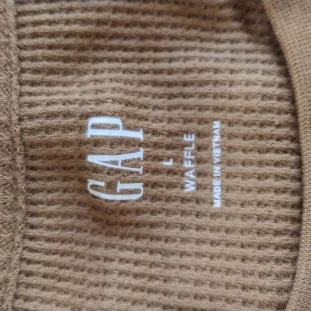 GAP Factory Waffle-Knit Crewneck T-Shirt. Palomino Brown.Size: L - Picture 8 of 8